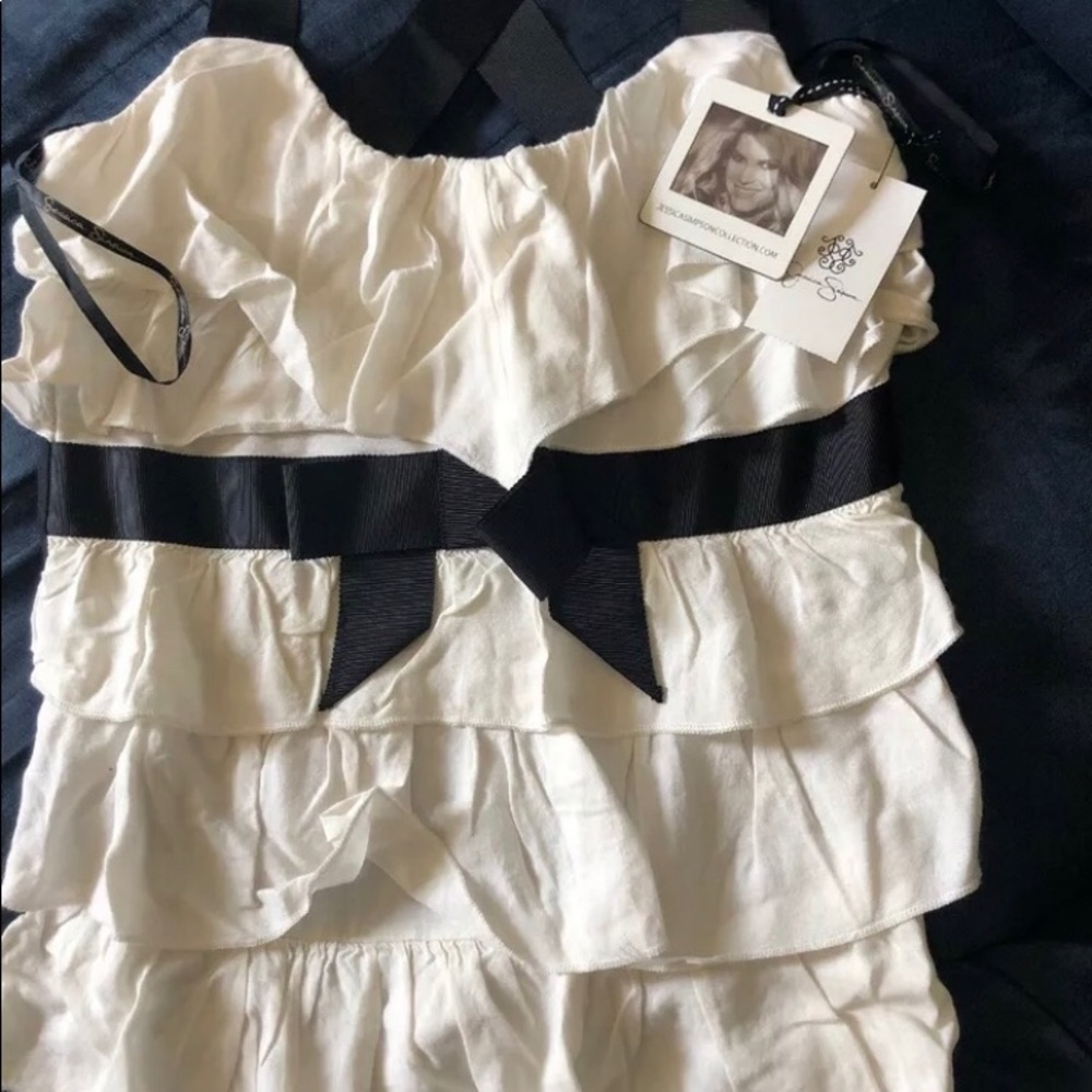 Jessica Simpson top